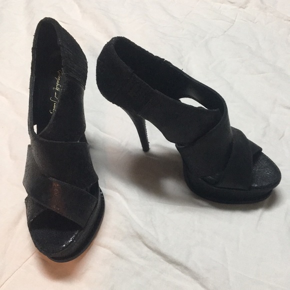 Elizabeth and James Black Pebbled Leather Platform 5” Heels - size 8 - Picture 11 of 15